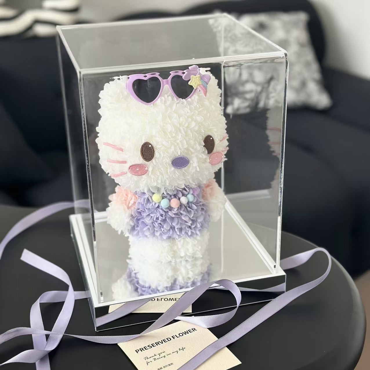 Kitty Cat Standing Cutely: Preserved Flower Gift Box