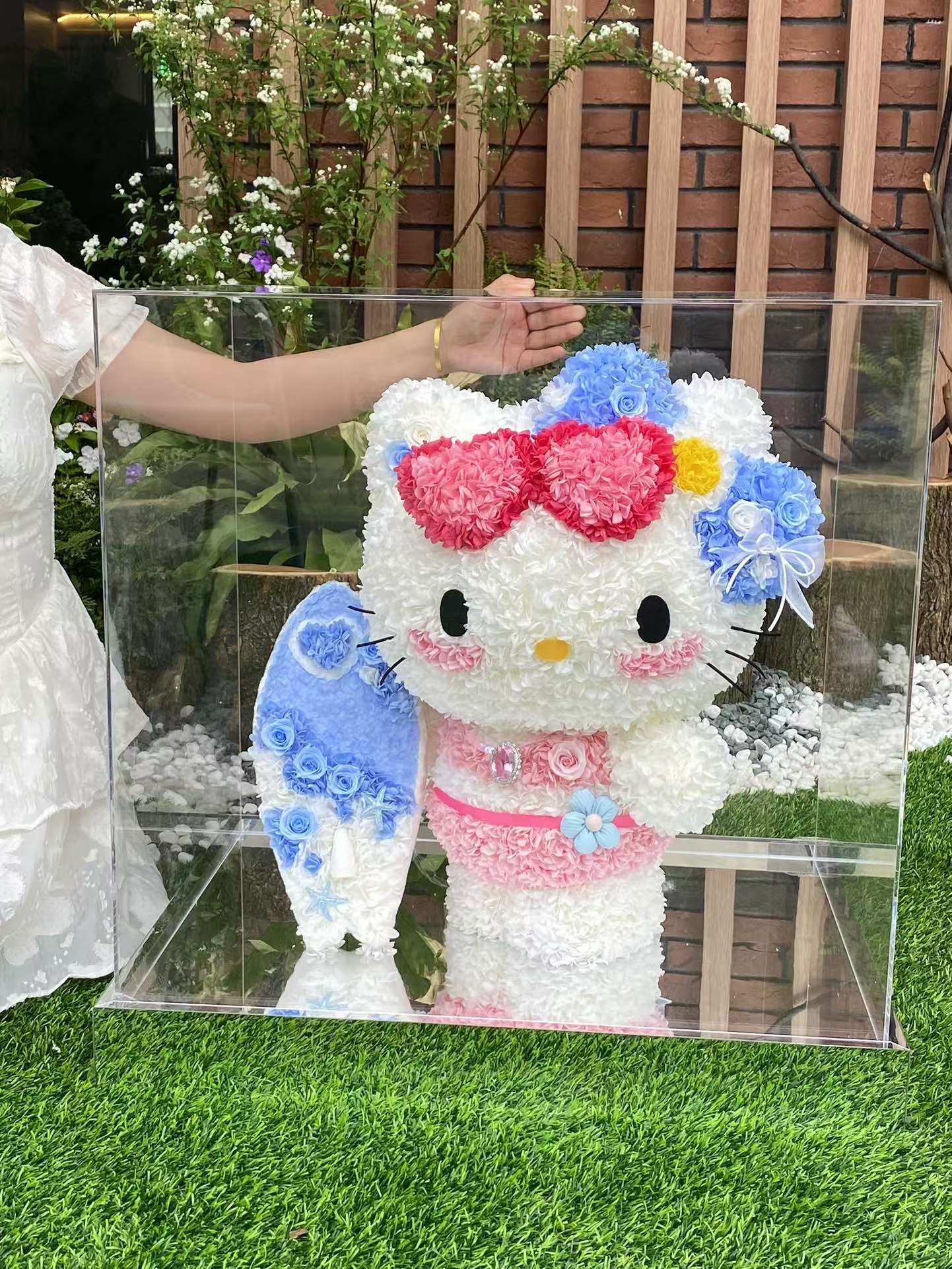 Large Kitty Series: Preserved Flower Gift Box