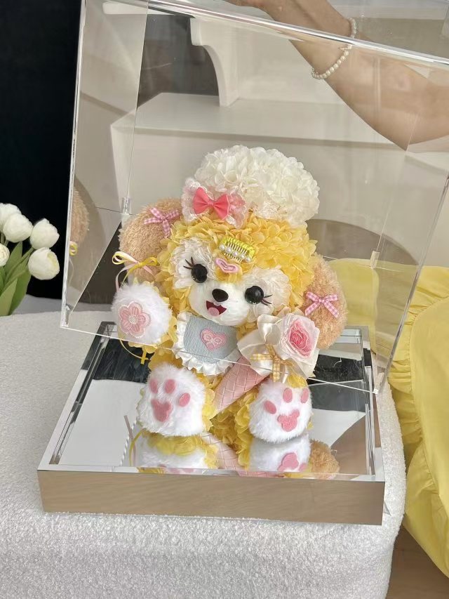 Butter Puppy: Preserved Flower Gift Box